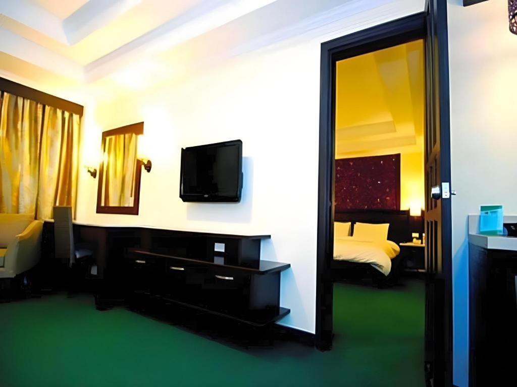 Mo2 Westown Hotel San Juan Bacolod Exteriér fotografie