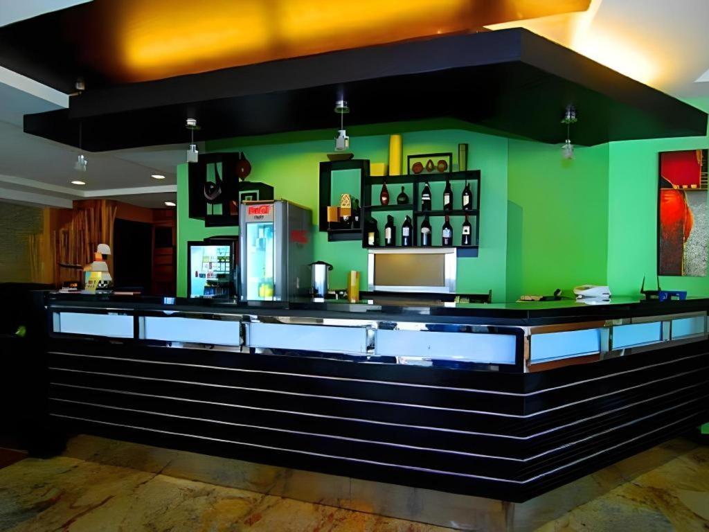 Mo2 Westown Hotel San Juan Bacolod Exteriér fotografie