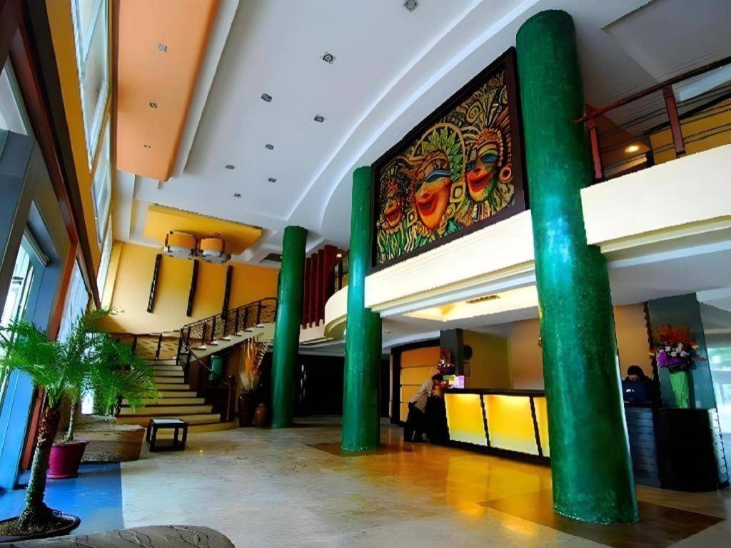 Mo2 Westown Hotel San Juan Bacolod Exteriér fotografie