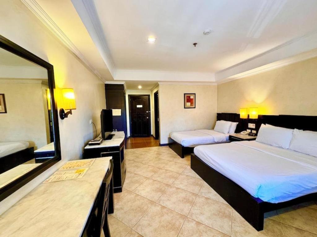 Mo2 Westown Hotel San Juan Bacolod Exteriér fotografie